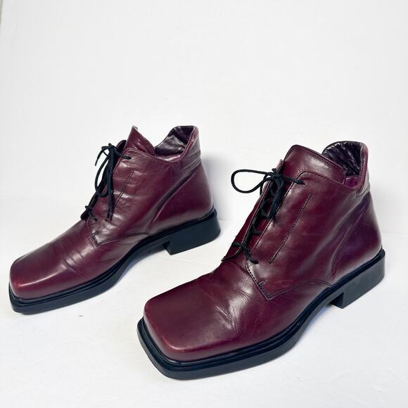 Etre Italy Burgundy Leather Avant Garde Square Toe Cut-Out Heel Boots Sz 37 - Picture 1 of 15